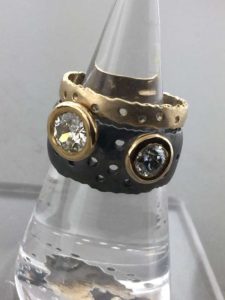 New Style Engagement Ring Black & Gold